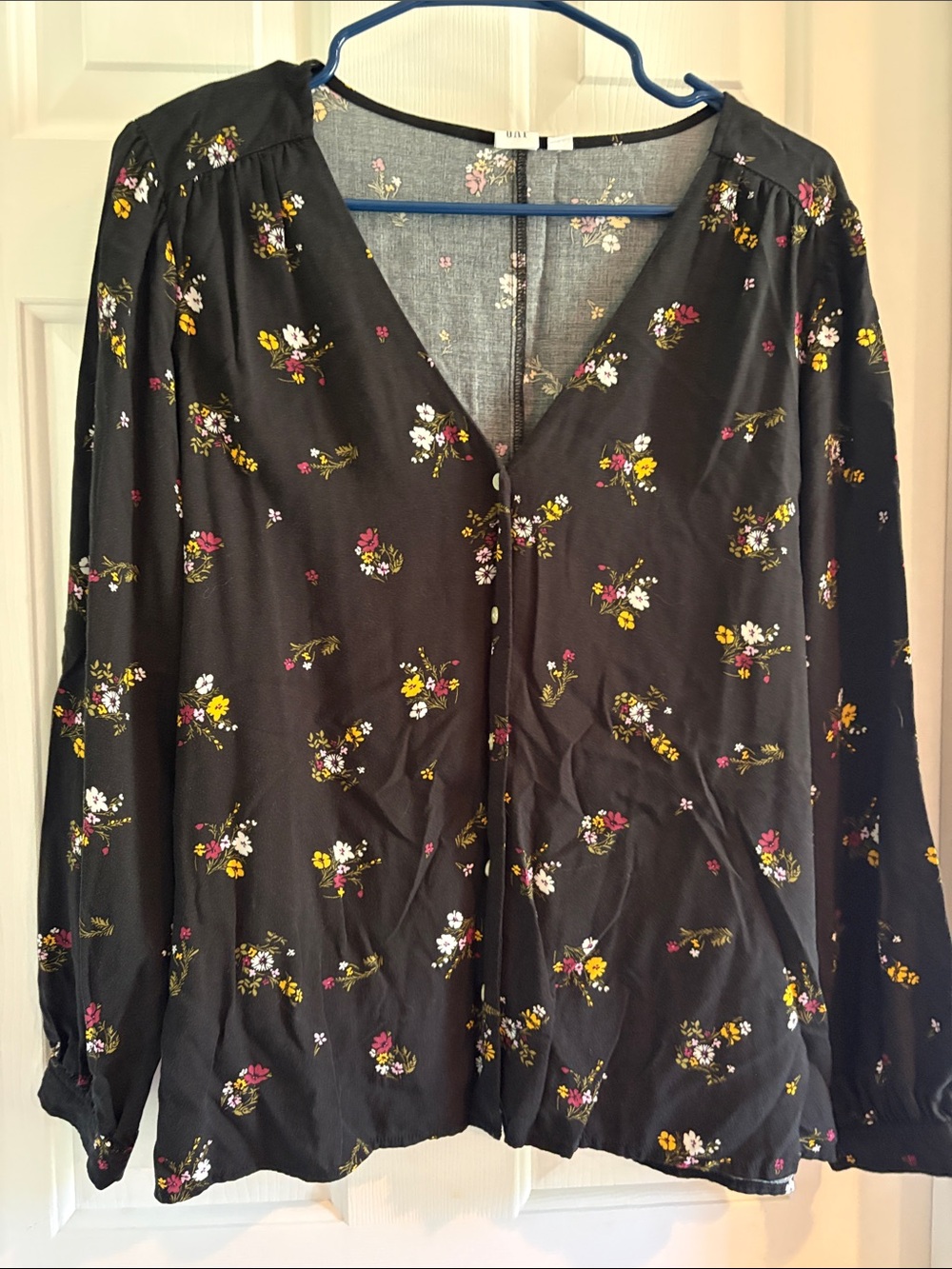 GAP Black Floral V-Neck Long-Sleeve Blouse
